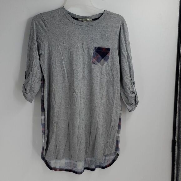 Peace love & Dreams multi color blouse - Picture 1 of 9